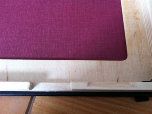 The Case - découpe pour le câble et le son