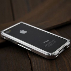 bumper blade 300x300 Réapprovisionnement de la boutique App4Shop : Coques Batterie iFans, Bumper blade metal, Batterie externe iConic